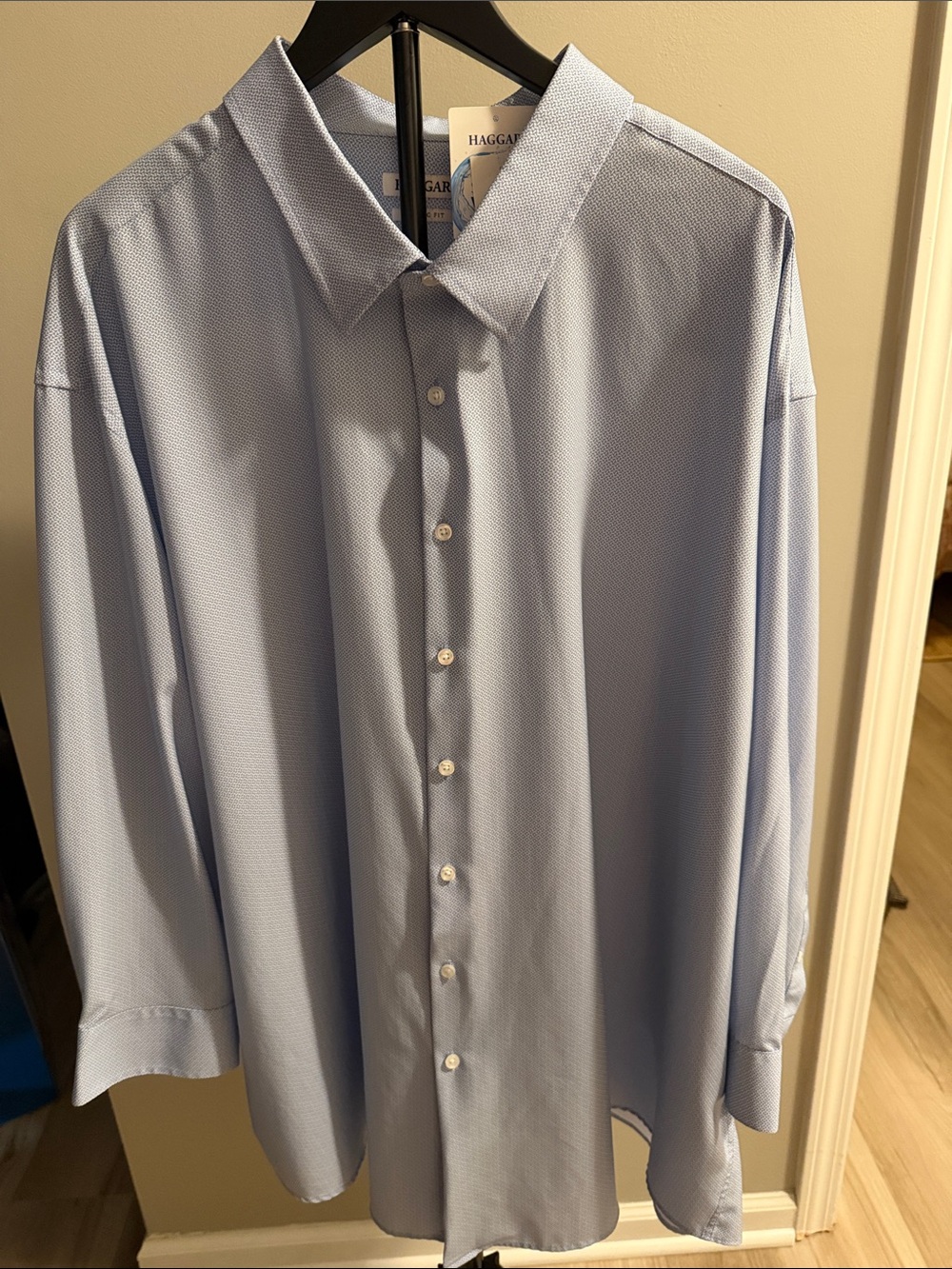 Haggar Men's big and tall Pale Blue Textured Dress Shirt